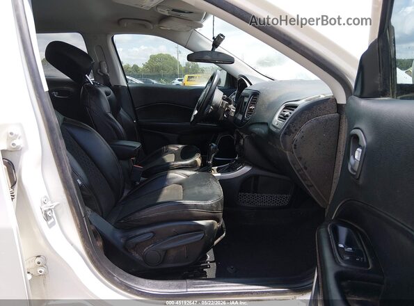3C4NJDBB9MT552338 2021 JEEP COMPASS White Vista interior delantera