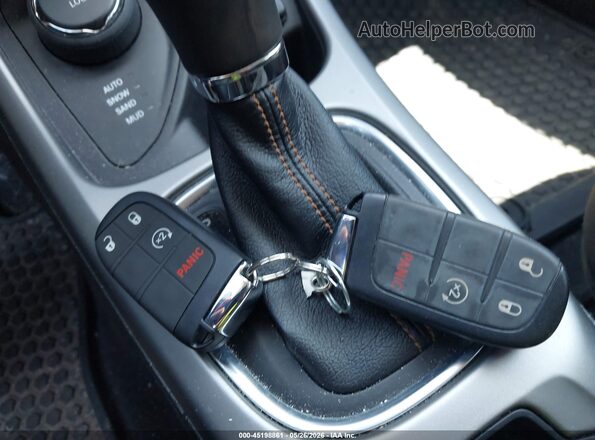 3C4NJDBB9MT557474 2021 JEEP COMPASS White Вид панелі приладів