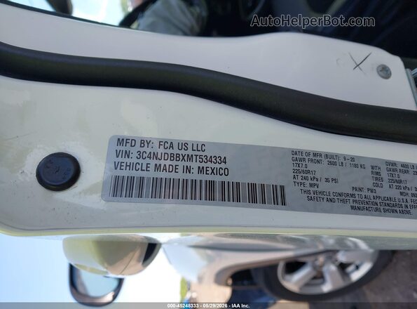 3C4NJDBBXMT534334 2021 JEEP COMPASS White Engine compartment view