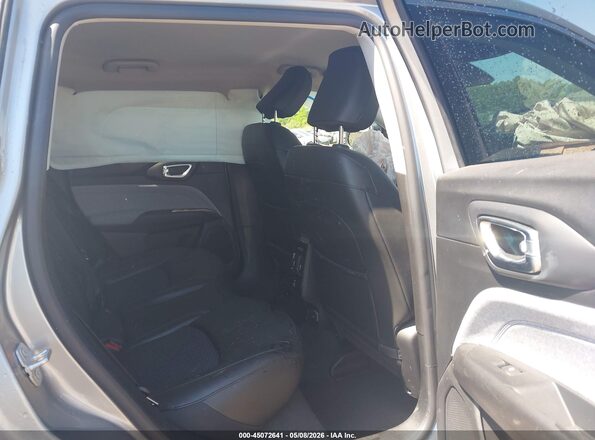 3C4NJDBBXNT201097 2022 JEEP COMPASS Silver Вид наклейки з VIN-кодом
