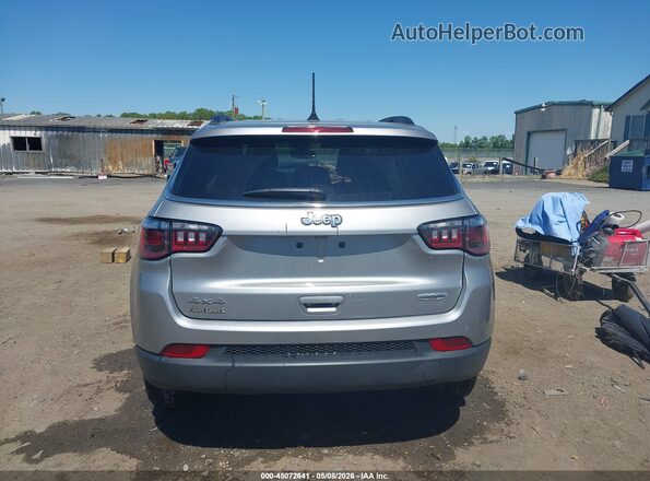 3C4NJDBBXNT201097 2022 JEEP COMPASS Silver 