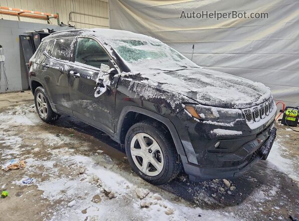 3C4NJDBN2PT517803 2023 JEEP COMPASS Black 