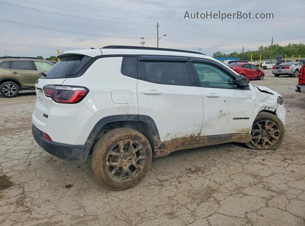 3C4NJDBN2ST508981 2025 JEEP COMPASS White Tył prawy
