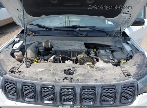 3C4NJDBN3PT535971 2023 JEEP COMPASS White Vista trasera