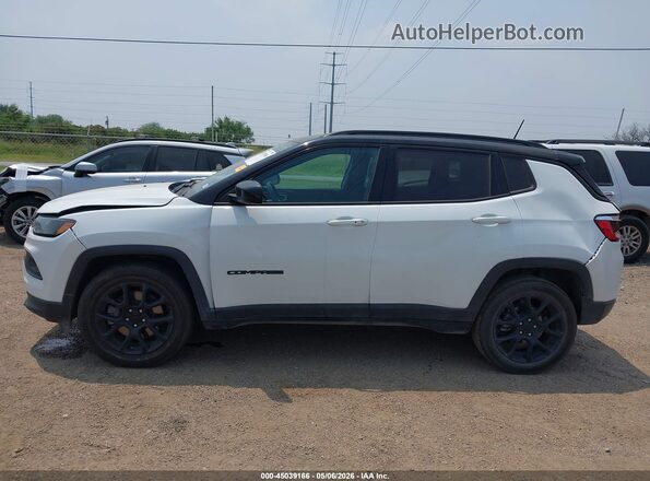 3C4NJDBN3PT535971 2023 JEEP COMPASS White Vista interior de 360 grados
