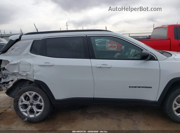3C4NJDBN4ST586162 2025 JEEP COMPASS White Vista del cuadro de instrumentos