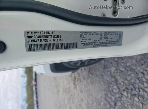 3C4NJDBN4TT192808 2026 JEEP COMPASS White VIN sticker view