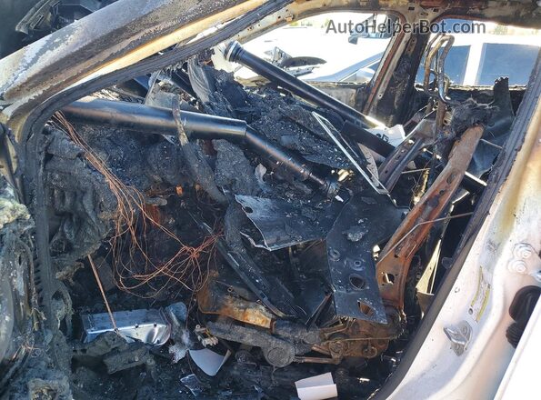 3C4NJDBN7ST571042 2025 JEEP COMPASS White Front interior view