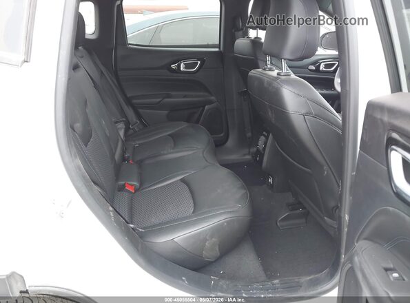 3C4NJDBN8ST607448 2025 JEEP COMPASS White VIN կոդի պիտակի տեսք