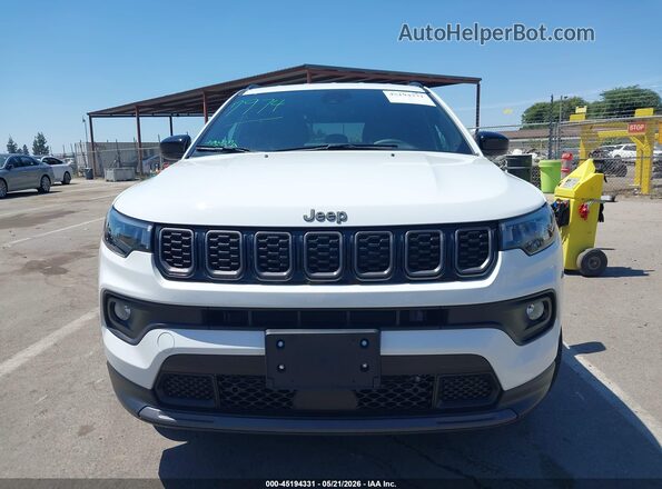 3C4NJDBN9ST535532 2025 JEEP COMPASS White Instrument cluster view