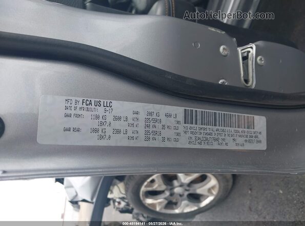3C4NJDCB0JT176042 2018 JEEP COMPASS Gray Widok komory silnika