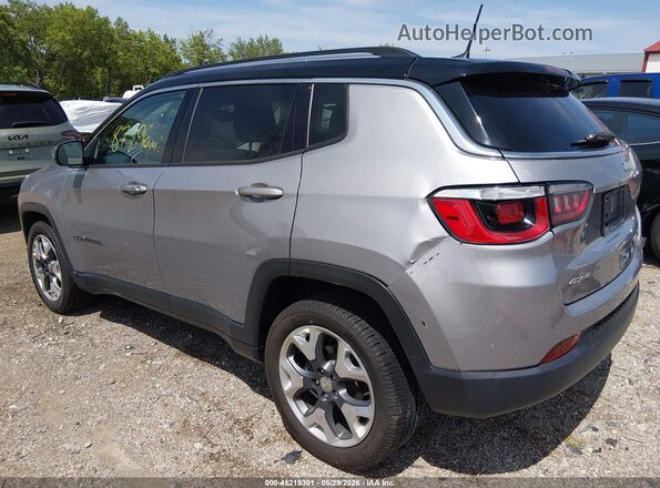 3C4NJDCB0JT246042 2018 JEEP COMPASS Silver 