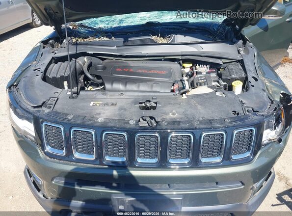 3C4NJDCB0JT434527 2018 JEEP COMPASS Green უკანა ხედი