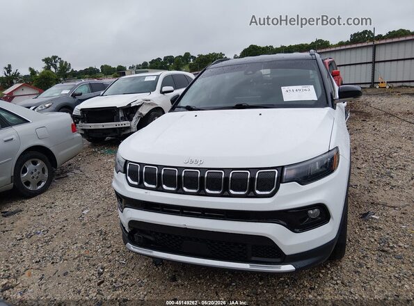3C4NJDCB0NT128661 2022 JEEP COMPASS White Rear interior view