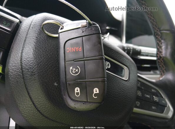 3C4NJDCB0NT128661 2022 JEEP COMPASS White Dashboard view