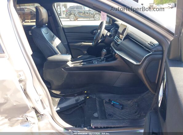 3C4NJDCB0NT144052 2022 JEEP COMPASS Silver Vista interior delantera