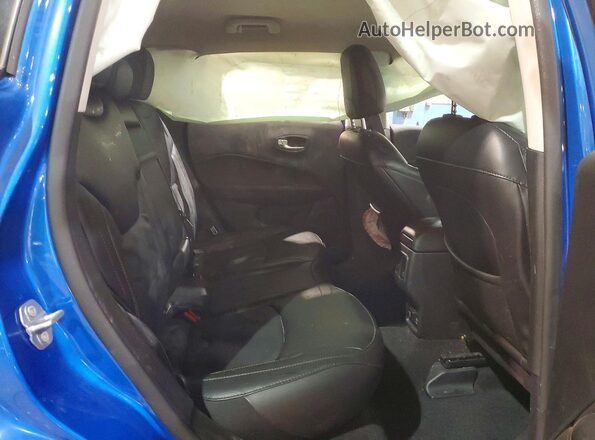3C4NJDCB1LT101725 2020 JEEP COMPASS Blue Вид задньої частини салону