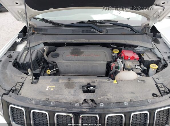 3C4NJDCB1LT131811 2020 JEEP COMPASS Желтый Вид сзади