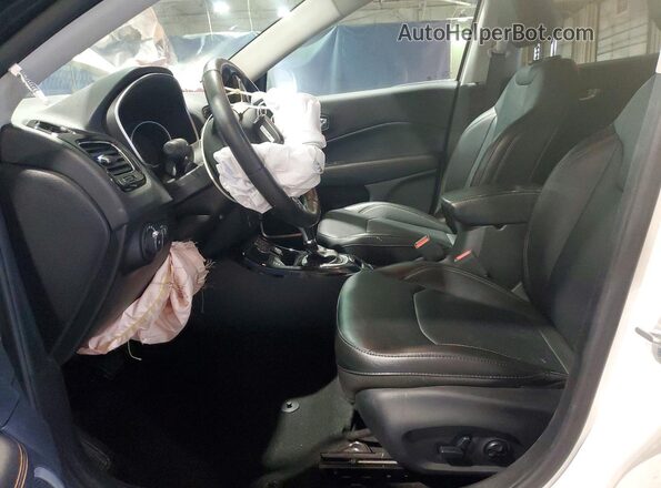 3C4NJDCB1LT164744 2020 JEEP COMPASS White 