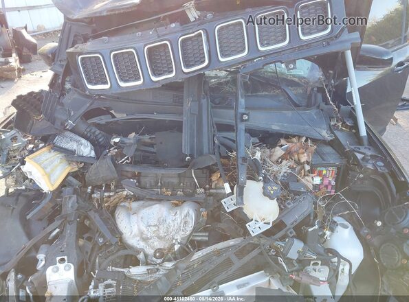 3C4NJDCB1LT197288 2020 JEEP COMPASS Черный Вид сзади