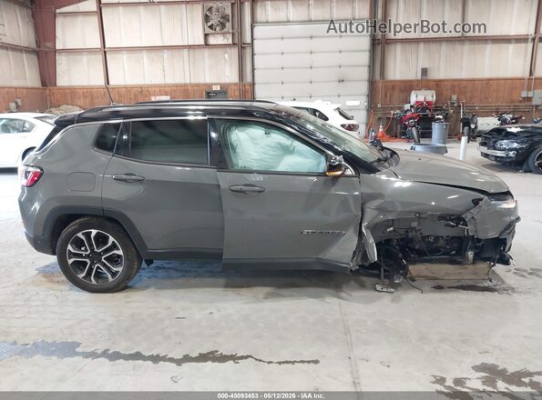 3C4NJDCB1NT111822 2022 JEEP COMPASS Серый Вид задней части салона
