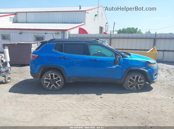 3C4NJDCB2HT627806 2017 JEEP NEW COMPASS Синий Вид задней части салона