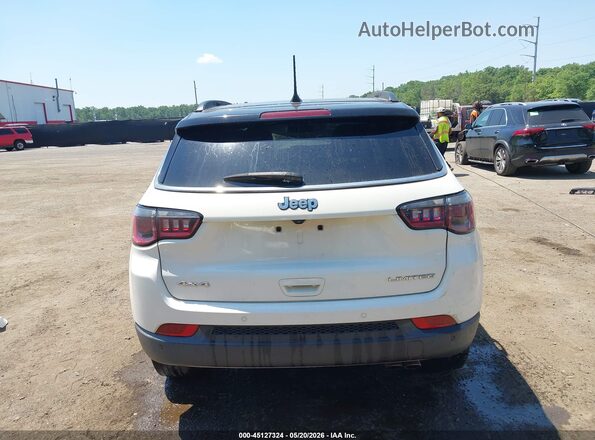 3C4NJDCB2JT298529 2018 JEEP COMPASS White 