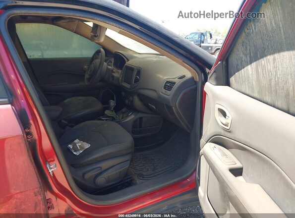 3C4NJDCB2JT373407 2018 JEEP COMPASS Red Front interior view