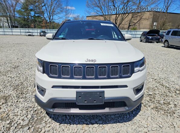 3C4NJDCB3LT137884 2020 JEEP COMPASS White Widok z przodu
