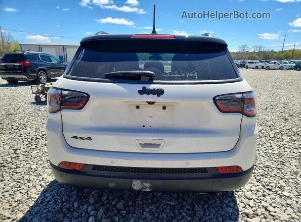 3C4NJDCB3LT137884 2020 JEEP COMPASS White Widok z tyłu