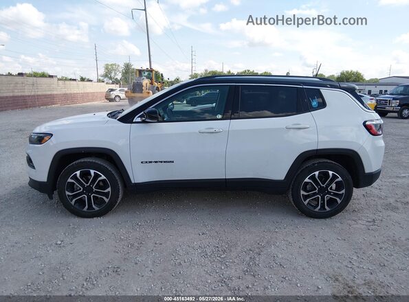 3C4NJDCB3NT159600 2022 JEEP COMPASS White Սալոնի 360 աստիճան տեսք