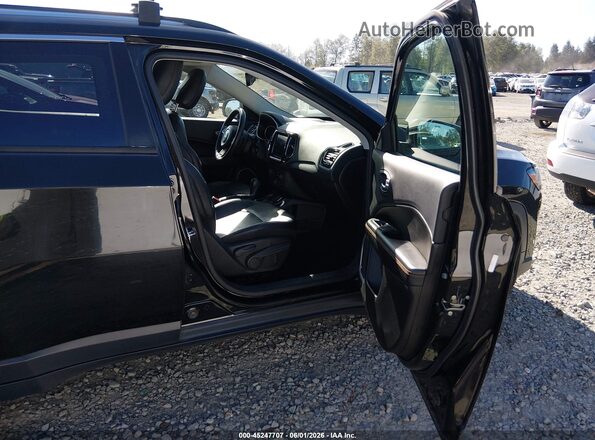 3C4NJDCB4HT665666 2017 JEEP NEW COMPASS Black 