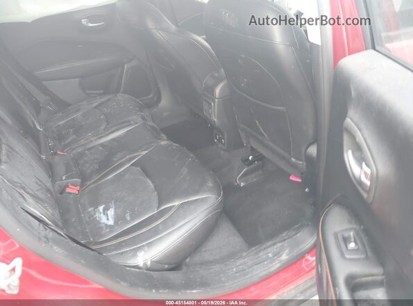 3C4NJDCB4JT153363 2018 JEEP COMPASS Red VIN კოდის სტიკერის ხედი