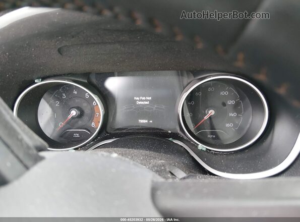 3C4NJDCB4JT373036 2018 JEEP COMPASS White Widok tylnych siedzeń