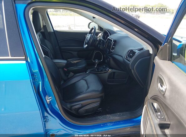 3C4NJDCB4KT695922 2019 JEEP COMPASS Blue 