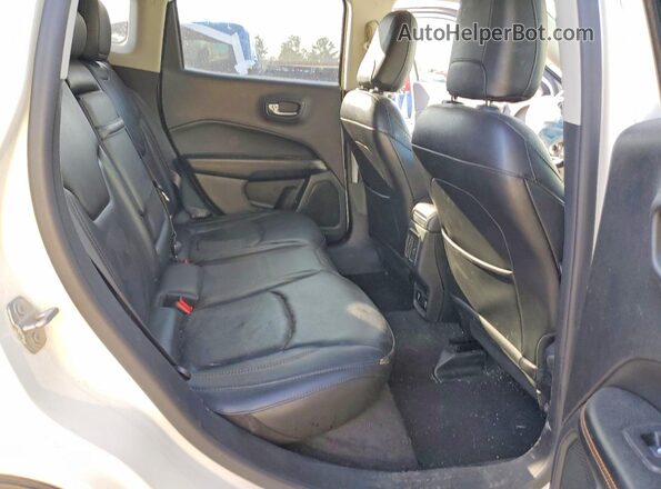 3C4NJDCB5JT307806 2018 JEEP COMPASS White Rear interior view