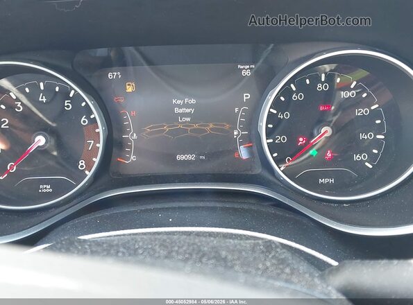 3C4NJDCB5MT578661 2021 JEEP COMPASS Burgundy Vista de los asientos traseros