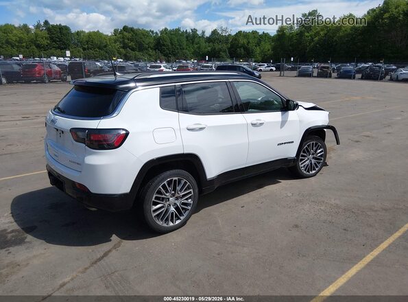 3C4NJDCB5NT126596 2022 JEEP COMPASS White Rear right
