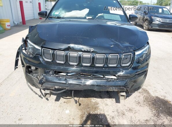 3C4NJDCB5NT167214 2022 JEEP COMPASS Black Widok zestawu wskaźników