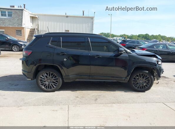 3C4NJDCB5NT167214 2022 JEEP COMPASS Black Widok wnętrza z tyłu