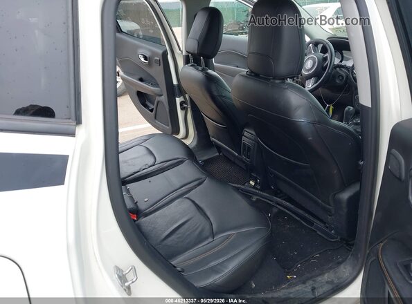 3C4NJDCB6JT246014 2018 JEEP COMPASS White Вид наклейки з VIN-кодом