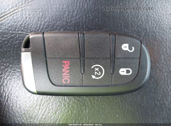 3C4NJDCB7KT766448 2019 JEEP COMPASS Red Առջևի վահանակի տեսք