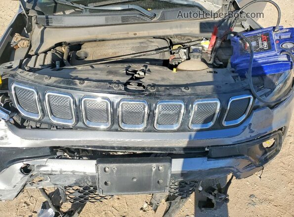 3C4NJDCB7NT145358 2022 JEEP COMPASS Silver 