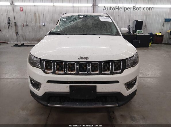 3C4NJDCB8HT641709 2017 JEEP NEW COMPASS White Widok wnętrza z tyłu