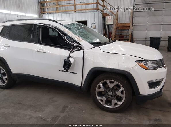 3C4NJDCB8HT641709 2017 JEEP NEW COMPASS White Widok z przodu