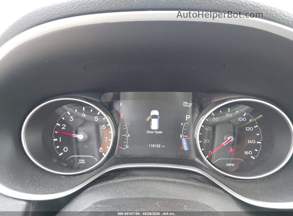 3C4NJDCB8JT201852 2018 JEEP COMPASS Black Widok tylnych siedzeń