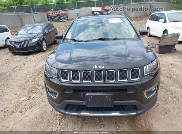 3C4NJDCB8JT201852 2018 JEEP COMPASS Black Widok zestawu wskaźników