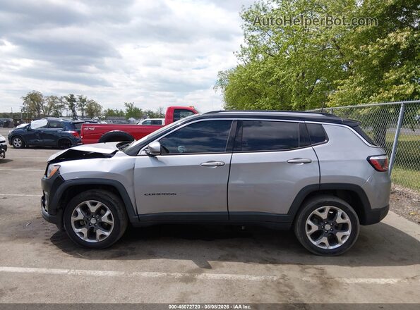3C4NJDCB8JT373007 2018 JEEP COMPASS Gray Widok wnętrza z tyłu