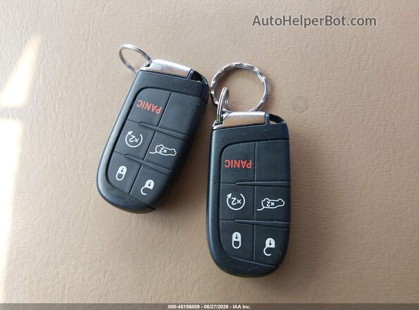 3C4NJDCB8NT206457 2022 JEEP COMPASS Red Вид панелі приладів