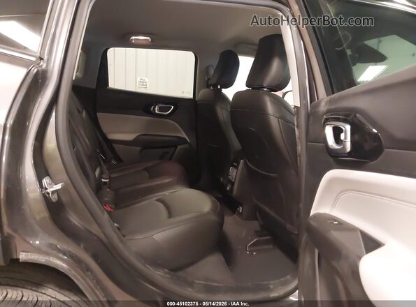 3C4NJDCB8NT232606 2022 JEEP COMPASS Gray VIN կոդի պիտակի տեսք